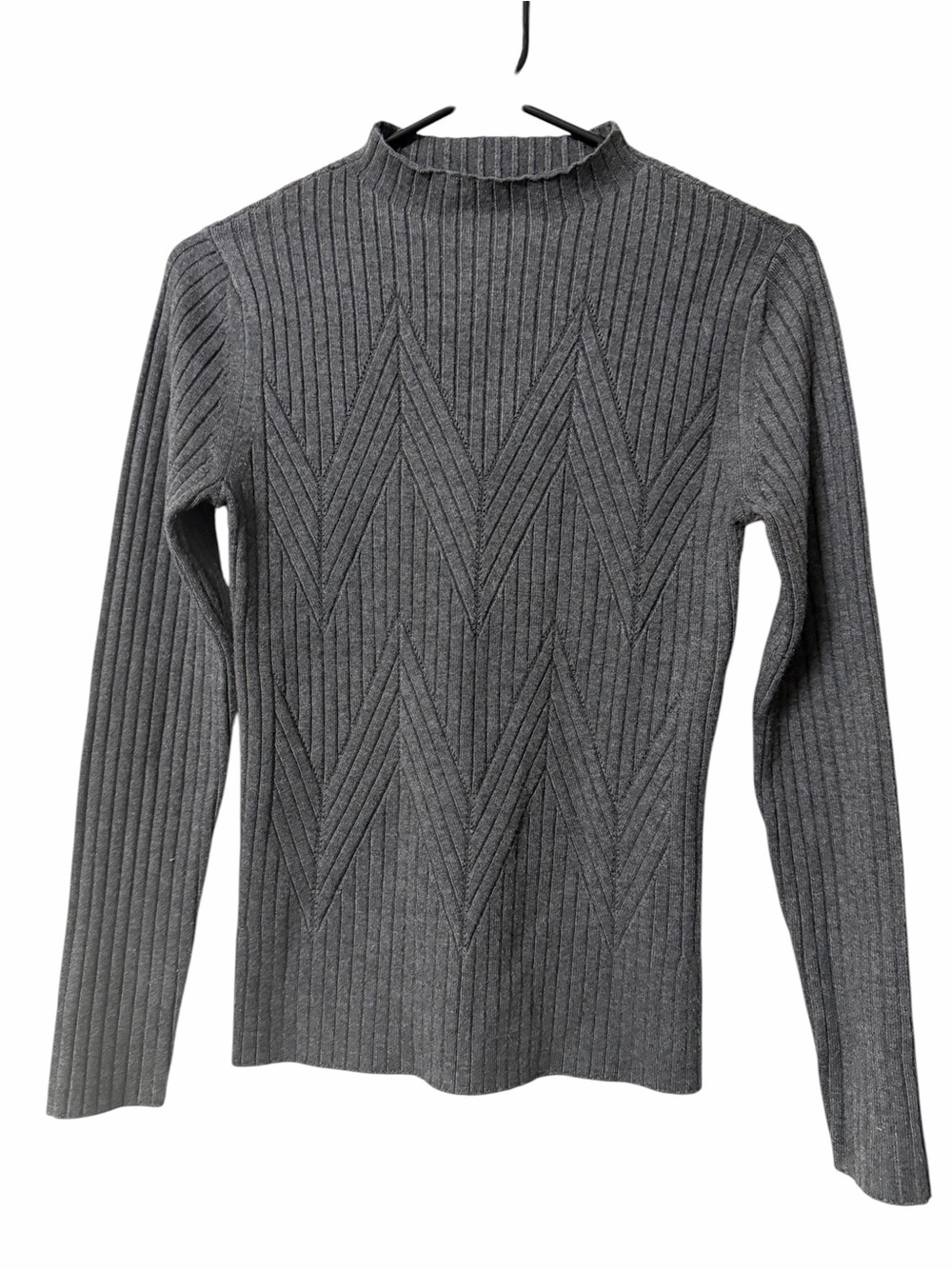 Kenneth Cole Gray Ribbed Chevron Turtleneck Sweater